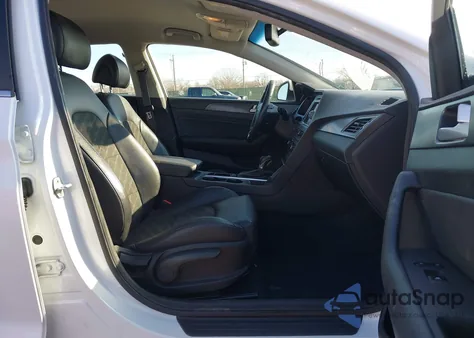 2015 Hyundai Sonata Sport z USA, uszkodzony, nr VIN 5NPE34AFXFH045059